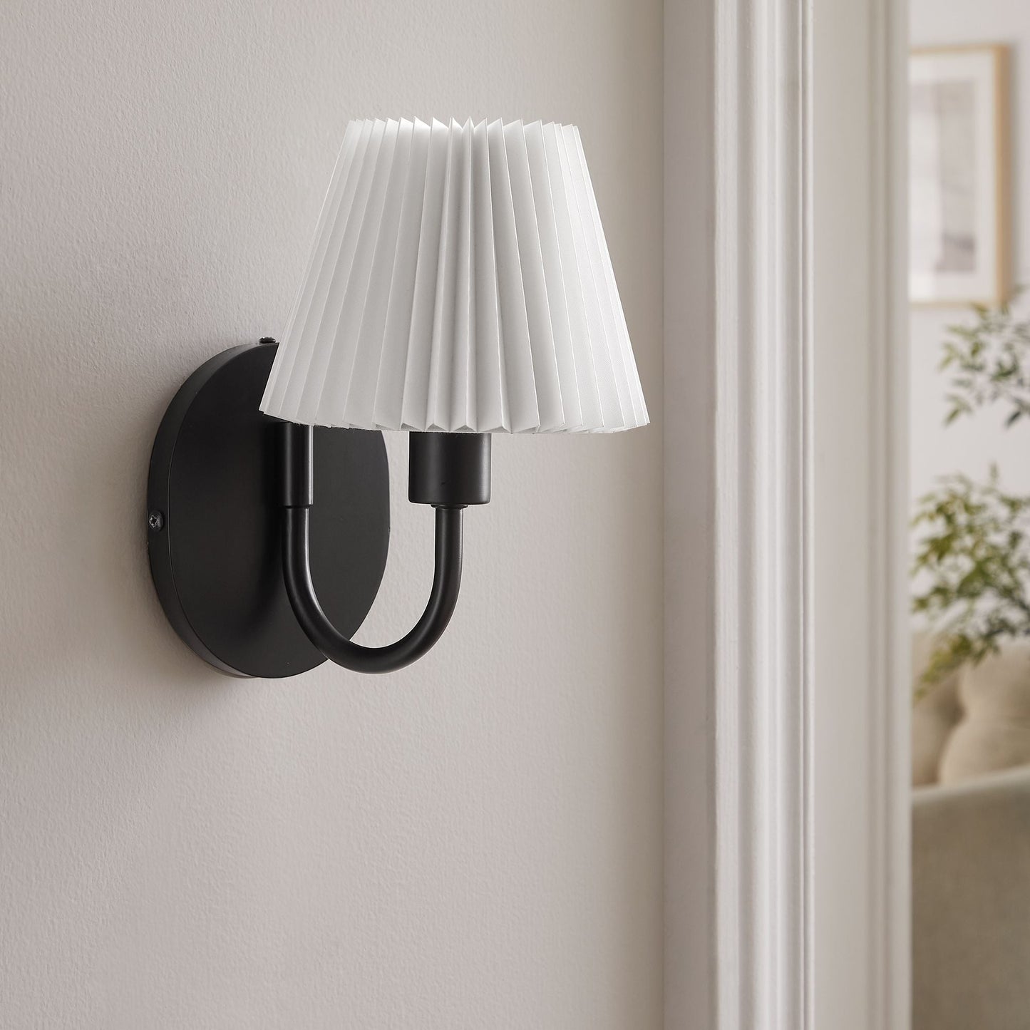 Wave Wall Sconce by ES Supply