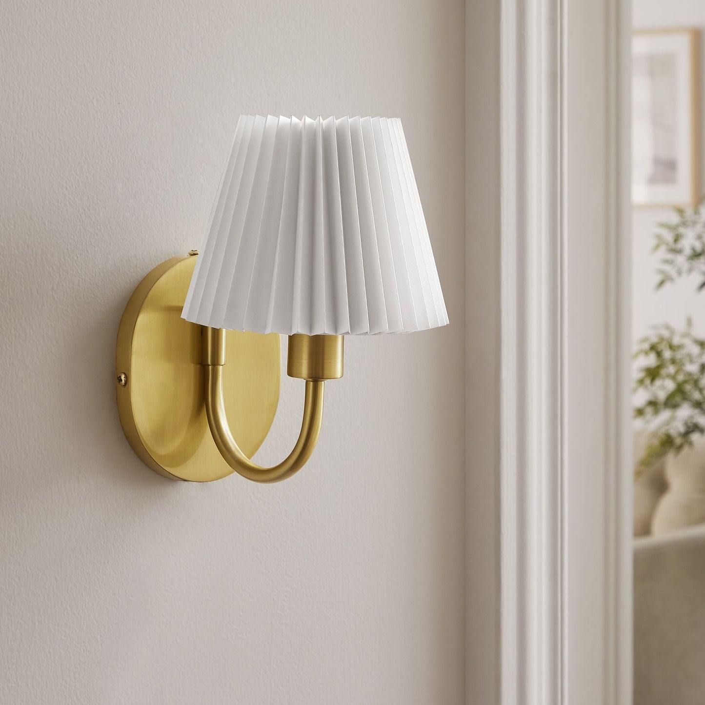 Wave Wall Sconce by ES Supply